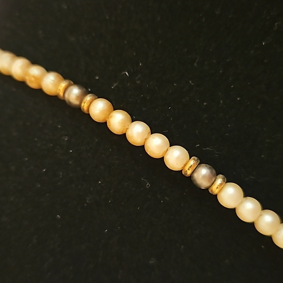 Monet Vintage 17" Faux White & Gray Pearl Necklace - Picture 3 of 6